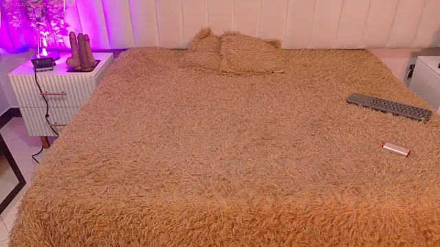 amy miller1 online show from January 16, 8:13 pm