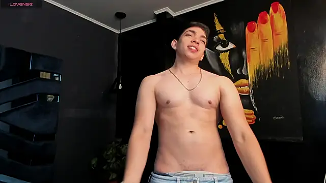 Eryonbradley online show from April 8, 11:27 pm