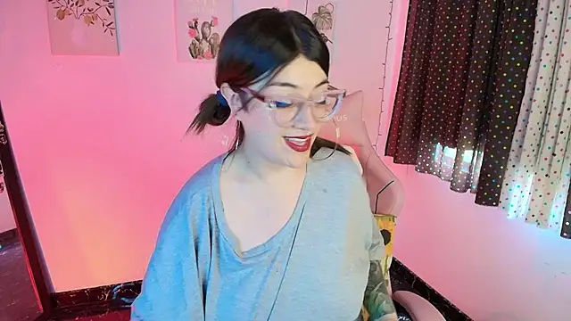 Snapshot of isaferrer06 chatting on December 16, 4:01 pm isaferrer06 online show from December 16, 4:01 pm