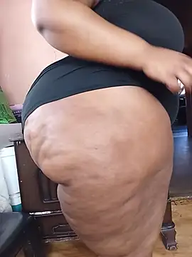 Snapshot of Babybigbutt chatting on July 17, 8:21 am Babybigbutt online show from July 17, 8:21 am
