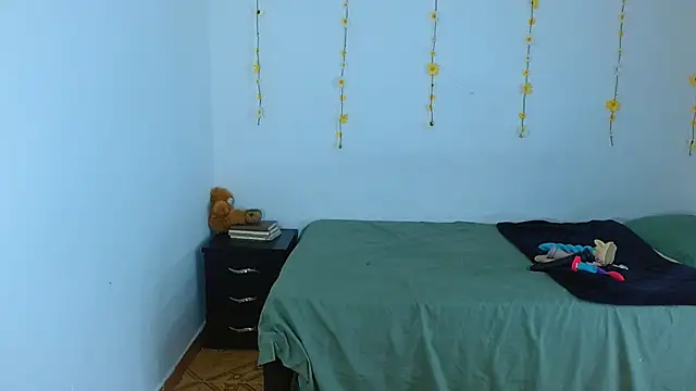 sajecrismaa online show from February 9, 8:35 pm