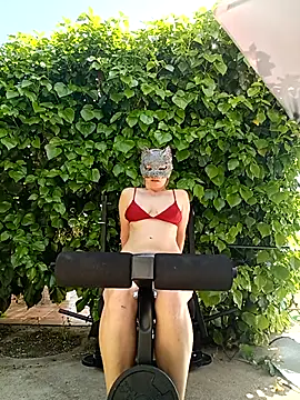Snapshot of HotWife_VR chatting on April 24, 10:18 am HotWife VR online show from April 24, 10:18 am