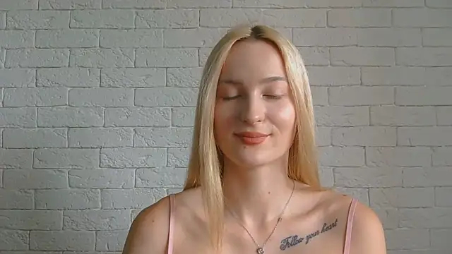 Alice Sweet 01 online show from June 18, 10:09 am