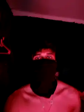 Snapshot of thisboy777 chatting on July 21, 4:26 am thisboy777 online show from July 21, 4:26 am