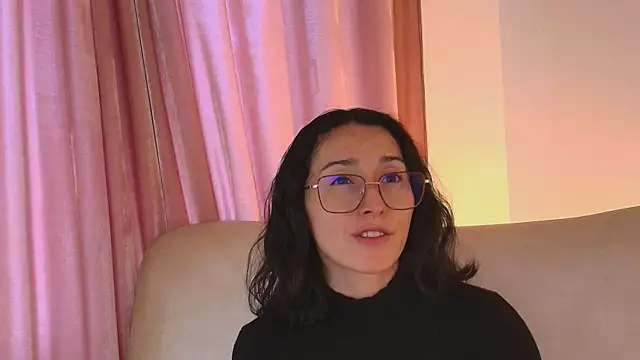 Ginevra esposito online show from May 8, 12:32 pm