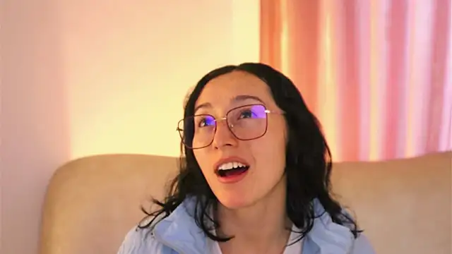 Ginevra esposito online show from May 19, 12:55 pm