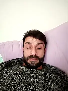 Snapshot of alex10alexx chatting on February 18, 10:22 am alex10alexx online show from February 18, 10:22 am