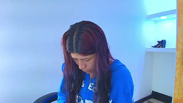 Snapshot of Raven_Rouge_ chatting on January 17, 8:01 pm Raven Rouge online show from January 17, 8:01 pm