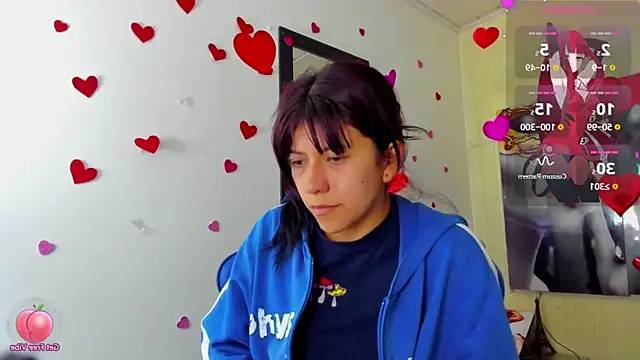 Snapshot of Raven_Rouge_ chatting on February 17, 8:26 pm Raven Rouge online show from February 17, 8:26 pm