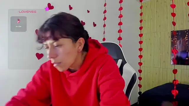 Snapshot of Raven_Rouge_ chatting on February 23, 9:56 pm Raven Rouge online show from February 23, 9:56 pm