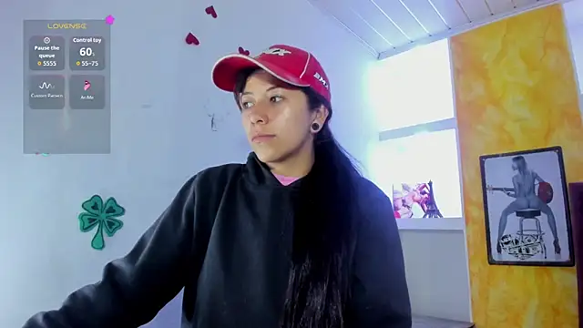 Raven Rouge  online show from April 18, 12:53 pm