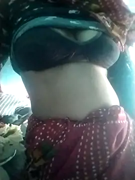 Hot-qwer online show from April 7, 11:32 am