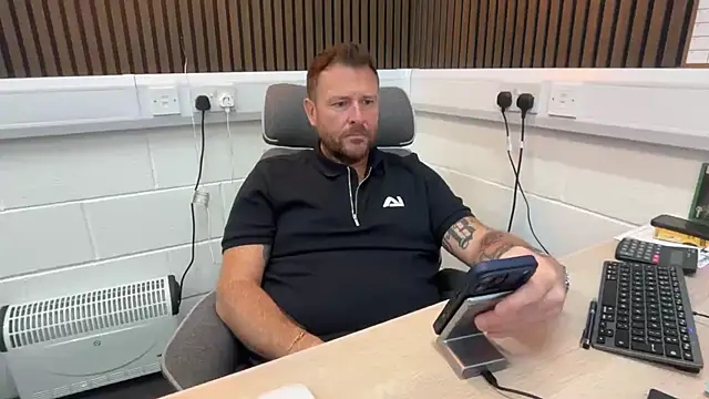bilf1978 online show from July 2, 8:42 am