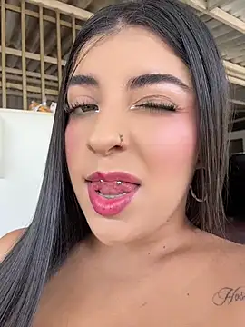 Isaa-Sweet online show from July 31, 3:44 pm