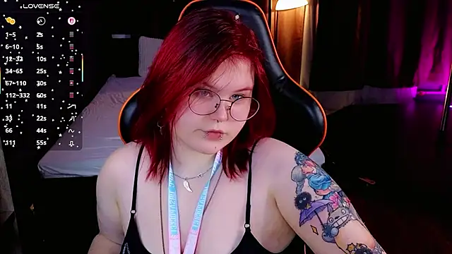 fillisfox  online show from February 8, 4:21 pm