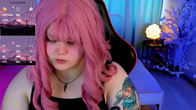 fillisfox  online show from May 6, 1:27 pm