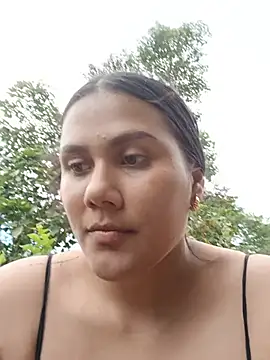 Snapshot of burbuja02 chatting on July 1, 7:24 pm burbuja02 online show from July 1, 7:24 pm