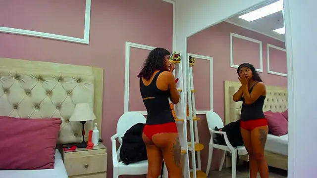 Snapshot of merlyaluna chatting on September 12, 11:15 pm merlyaluna online show from September 12, 11:15 pm