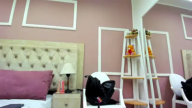 Snapshot of merlyaluna chatting on September 19, 9:59 pm merlyaluna online show from September 19, 9:59 pm