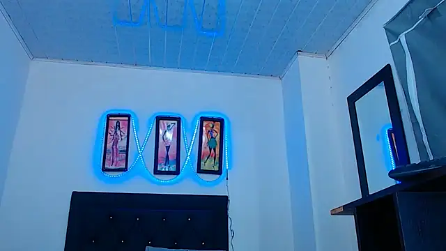 natashat lorent online show from March 26, 10:59 pm