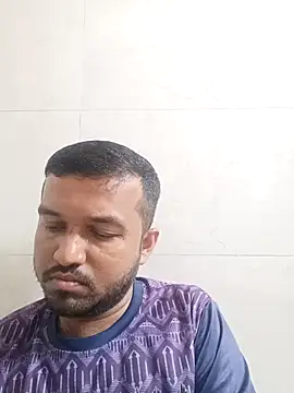 VJ17 online show from April 12, 6:18 am