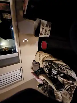 jmoney1219 online show from December 21, 8:10 am