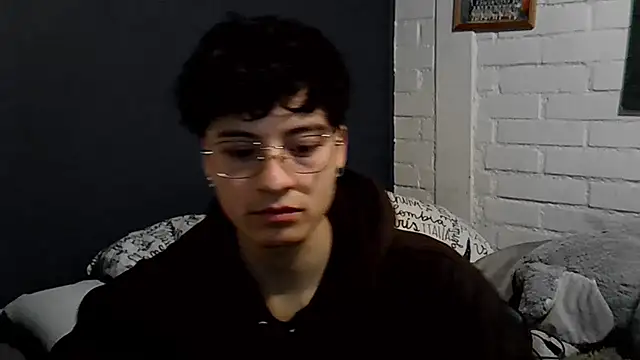 feeelipe2007 online show from June 24, 10:20 pm