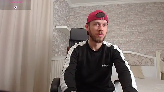 JonahShaw online show from April 20, 4:04 am