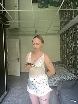 LiluMoon   online show from July 17, 10:44 am
