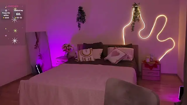 Lisa Blossom online show from May 25, 6:08 am