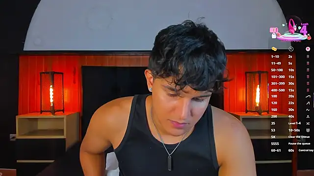 Snapshot of Leo_Savage_ chatting on June 23, 4:10 am Leo Savage online show from June 23, 4:10 am
