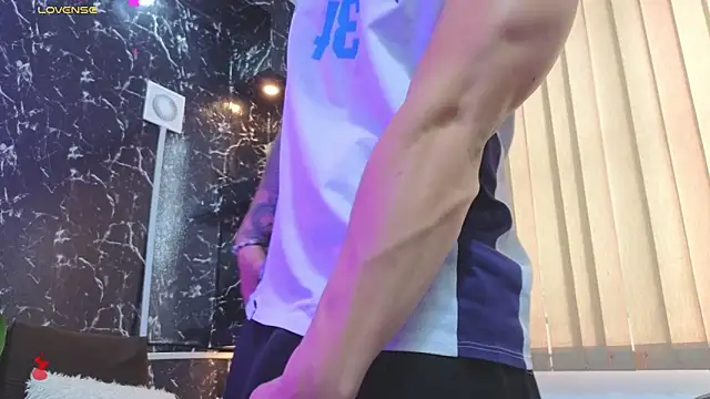 Alexander ferre online show from March 21, 1:48 pm