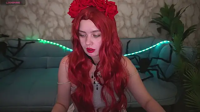 RedDoll  online show from October 29, 7:37 pm