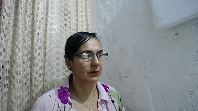 gabbyparker  online show from November 21, 9:41 am