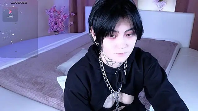 GothXRaven online show from February 25, 4:16 pm