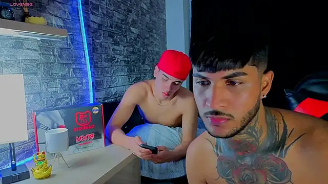 Theimperialboys  online show from April 17, 12:02 am