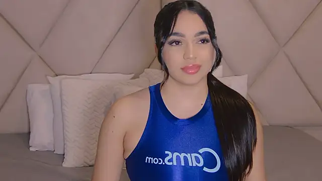 CharlotteeBrownn online show from March 19, 6:06 am