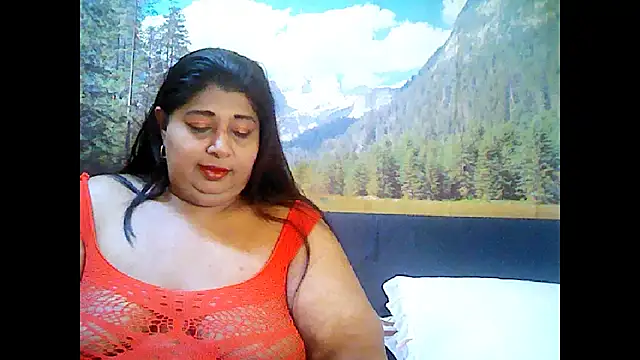 indianhoney694u online show from November 1, 5:09 am