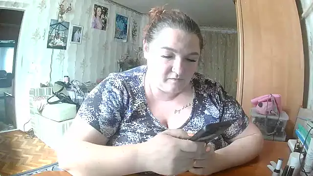 Snapshot of AngelQSky chatting on July 10, 2:30 pm AngelQSky online show from July 10, 2:30 pm