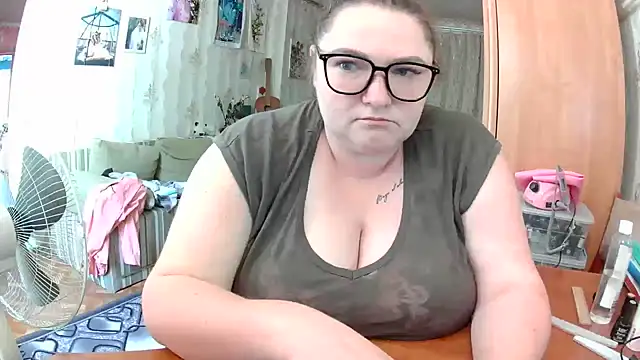Snapshot of AngelQSky chatting on July 22, 3:04 pm AngelQSky online show from July 22, 3:04 pm