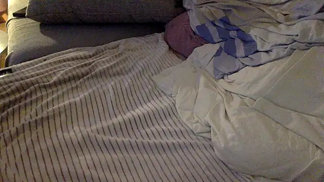 Snapshot of Breezydicksn chatting on November 20, 5:23 pm Breezydicksn online show from November 20, 5:23 pm