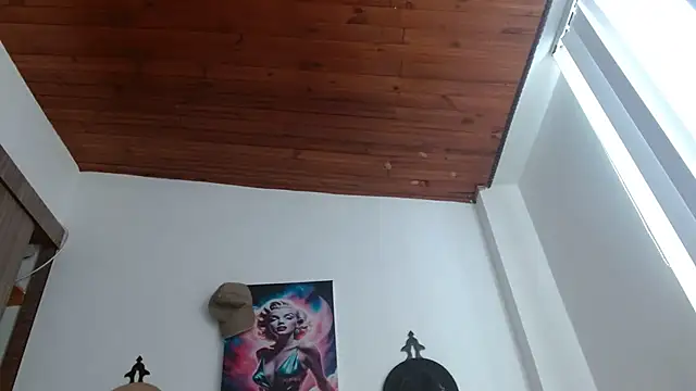 Crystal Star  online show from February 24, 1:20 pm