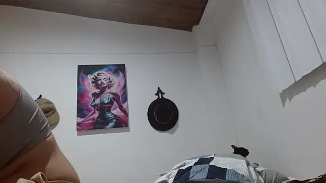 Crystal Star  online show from March 18, 7:33 am