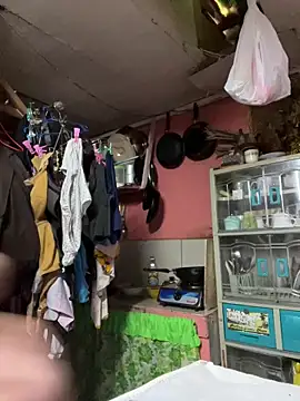 Snapshot of seductivezoey24 chatting on January 6, 12:25 am seductivezoey24 online show from January 6, 12:25 am