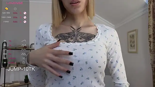 Sonia Jones online show from December 4, 9:29 am