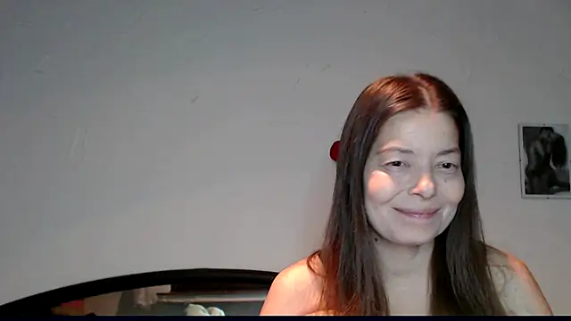 Snapshot of SexySarah177 chatting on December 16, 9:20 pm SexySarah177 online show from December 16, 9:20 pm