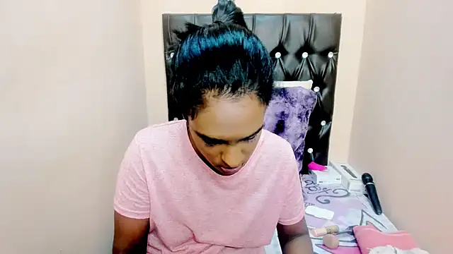 Toxicfantasy4u online show from April 18, 5:17 pm