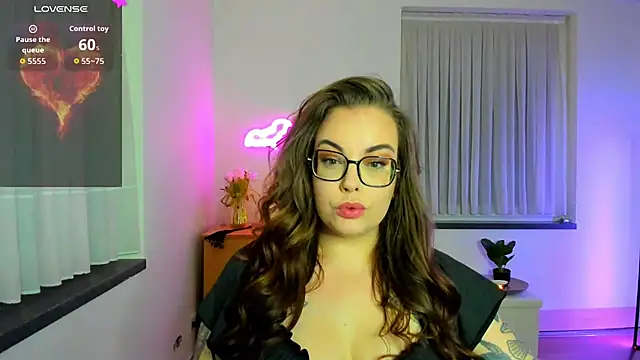 Miss Lucifer6 online show from February 7, 8:12 pm