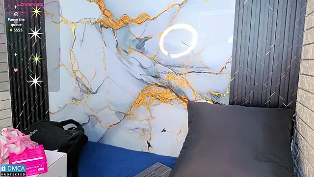 nena cupcake  online show from December 22, 11:07 am