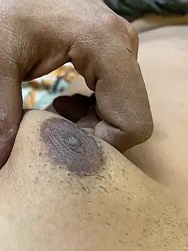 Johncockhot13690 online show from April 13, 7:08 pm